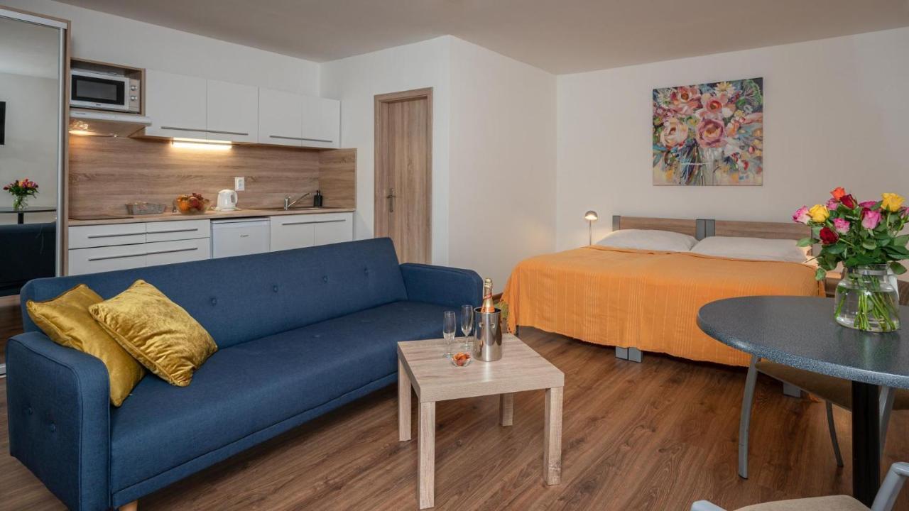 Apartmany Tereza & Free Parking Братислава Экстерьер фото