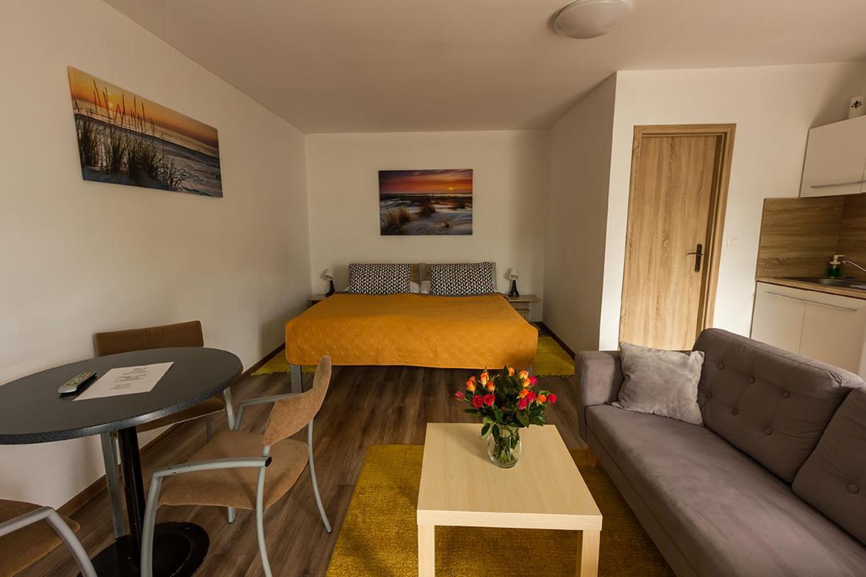 Apartmany Tereza & Free Parking Братислава Экстерьер фото