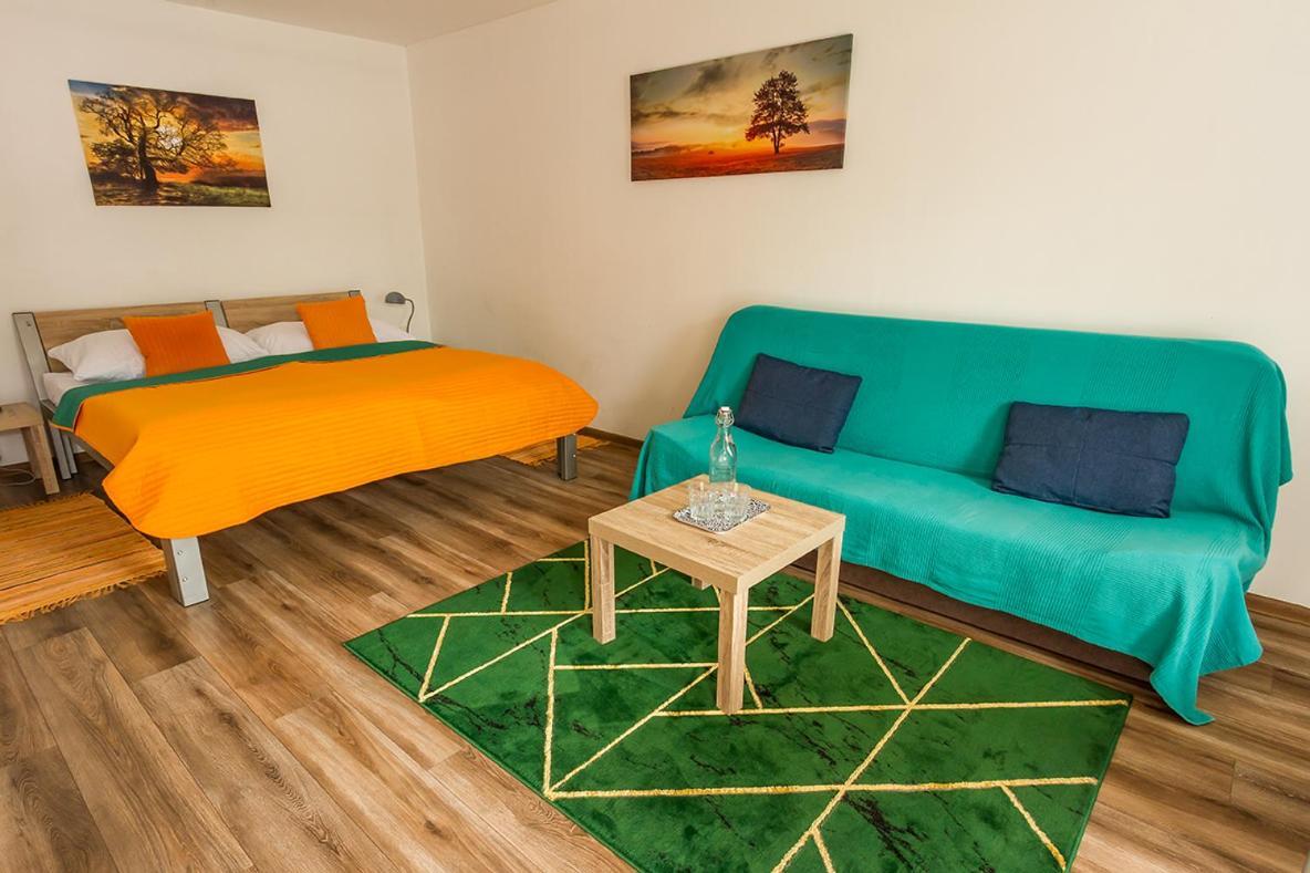 Apartmany Tereza & Free Parking Братислава Экстерьер фото